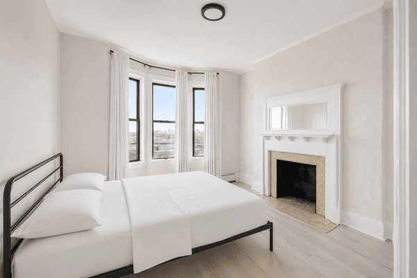 Photo of "#1420-B: Full Bedroom B" home