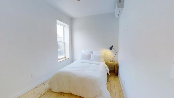 Photo of "#1840-B: Queen Bedroom B" home