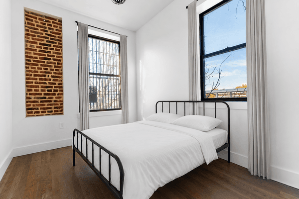 Photo of "#1728-A: Queen Bedroom A" home