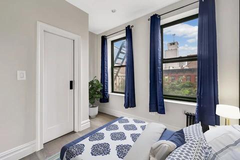 Preview 0 of #709: Columbus Circle at June Homes
