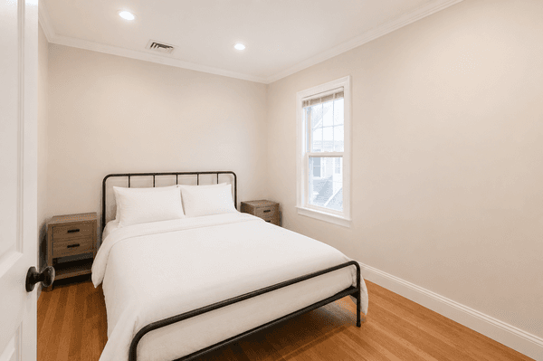 Photo of "#1798-D: Queen Bedroom D" home