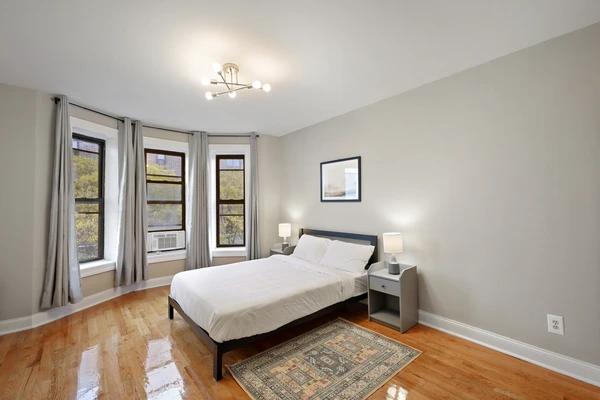 Preview 0 of #805: Queen Bedroom A at June Homes