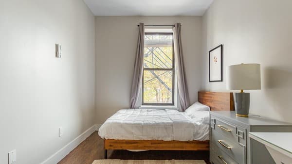Photo of "#1627-D: Full Bedroom D" home