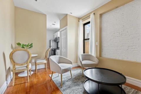 Preview 0 of #737: Columbus Circle at June Homes