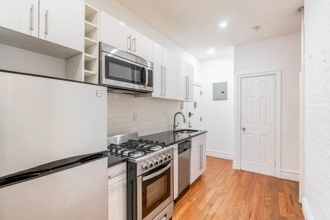 Preview 0 of #944: Columbus Circle at June Homes