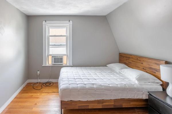 Preview 0 of #1578: Queen Bedroom F at June Homes