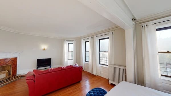 Preview 3 of #4150: Full Bedroom A (Furnished only) at June Homes
