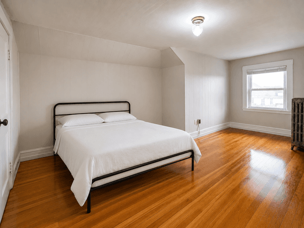 Photo of "#1890-D: Queen Bedroom D" home
