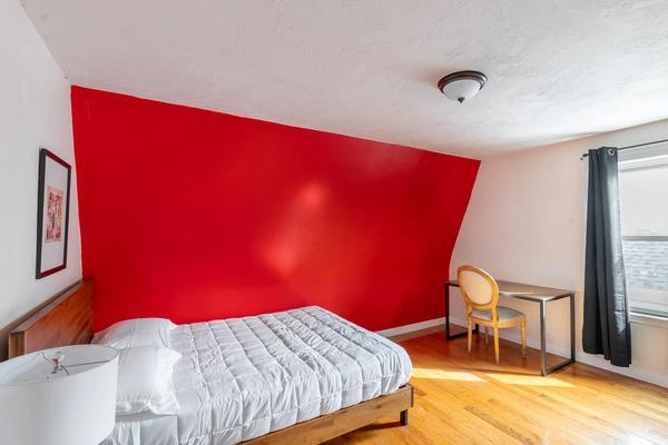 Preview 0 of #1578: Queen Bedroom E at June Homes