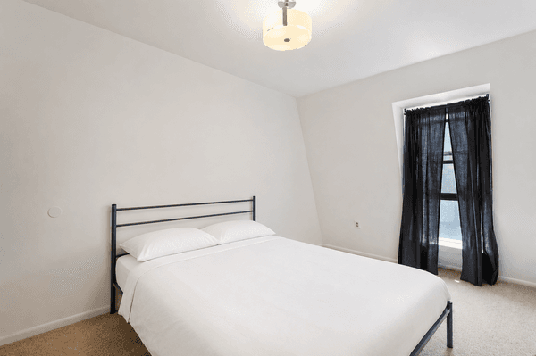 Photo of "#415-2B: Full Bedroom 2B" home