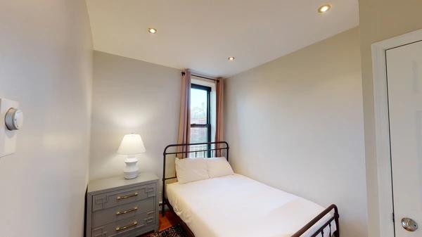 Preview 0 of #1309: Full Bedroom C at June Homes