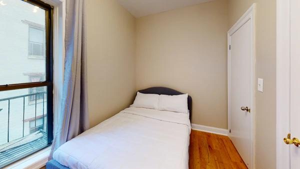 Preview 0 of #805: Full Bedroom D at June Homes