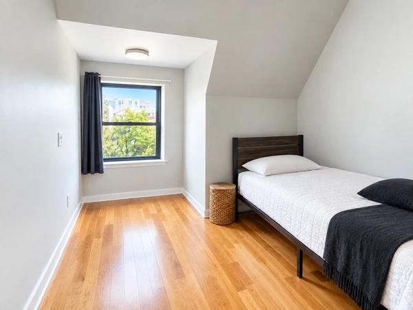 Preview 3 of #1573: Prospect Lefferts Gardens at June Homes