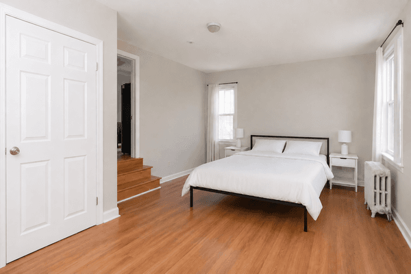 Photo of "#1341-F: Queen Bedroom F" home