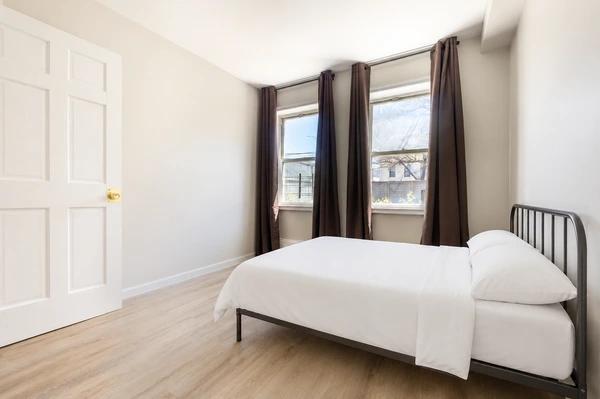 Preview 2 of #1078: Fort Greene at June Homes