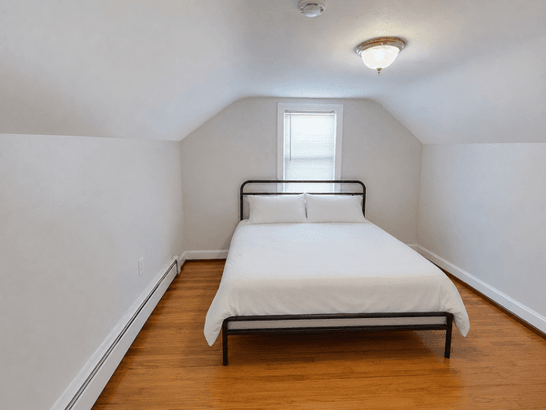 Photo of "#1810-D: Queen Bedroom D" home