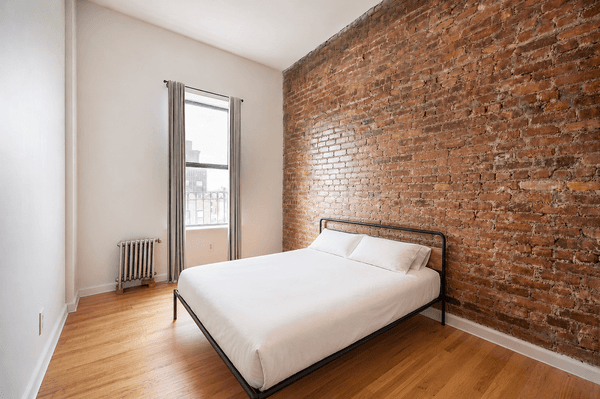 Photo of "#1327-A: Full Bedroom A" home