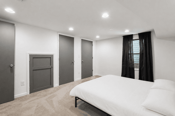 Photo of "#417-BE: Queen Bedroom BE" home