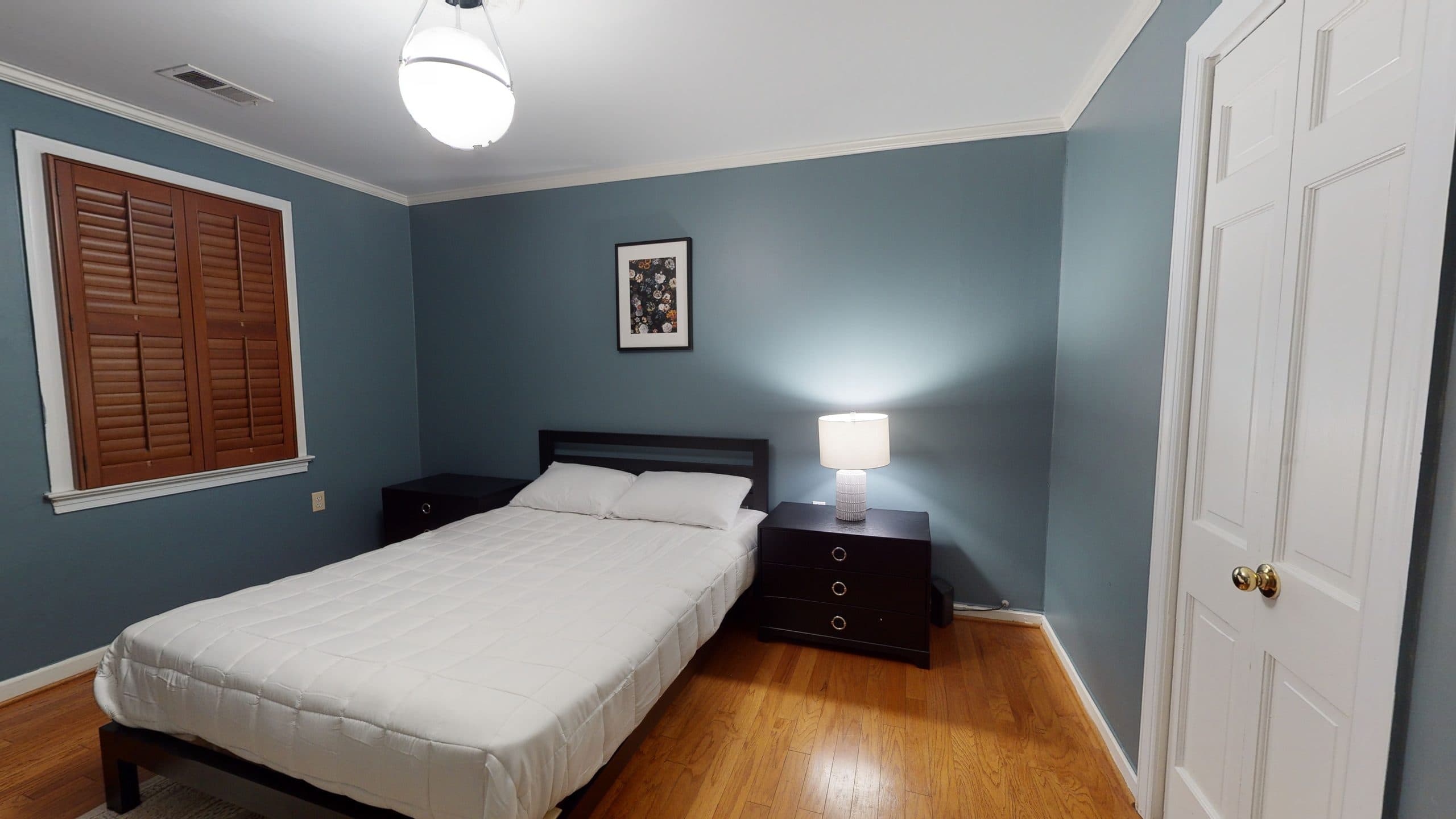 Photo 2 of #1430: Queen Bedroom 1A at June Homes