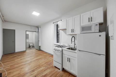 Preview 0 of #897: Columbus Circle at June Homes