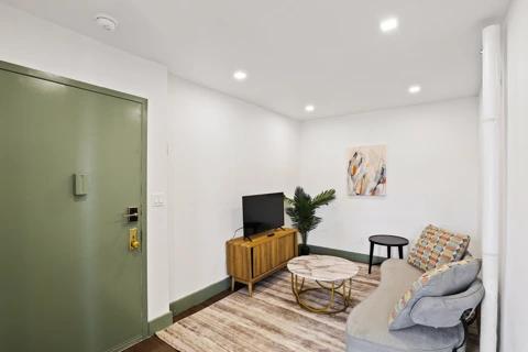 Preview 0 of #499: East Harlem at June Homes
