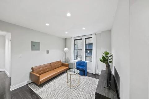 Preview 0 of #698: East Harlem at June Homes