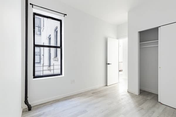 Preview 4 of #1696: West Harlem at June Homes