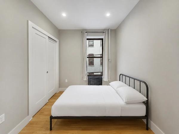 Preview 0 of #713: Full Bedroom C at June Homes