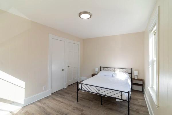 Preview 0 of #1734: Queen Bedroom E at June Homes