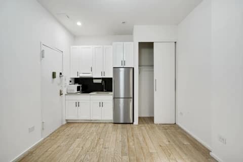 Preview 1 of #432: Upper West Side at June Homes