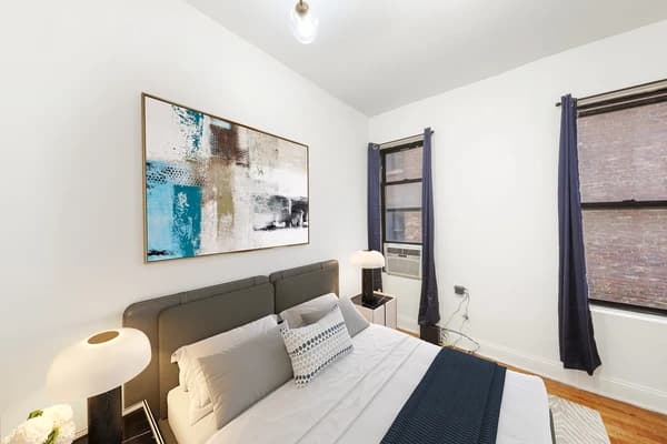 Preview 4 of #760: Upper West Side at June Homes