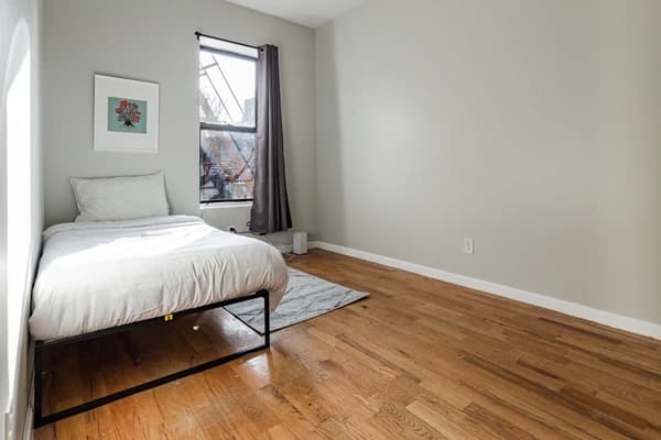 Preview 4 of #1572: Prospect Lefferts Gardens at June Homes