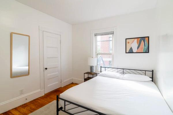 Preview 0 of #1751: Queen Bedroom A at June Homes