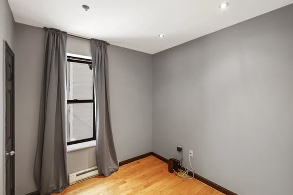 Photo of "#550-D: Full Bedroom D" home