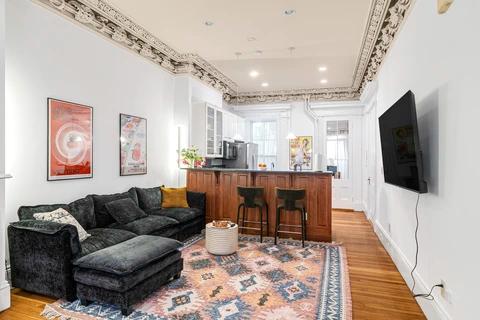 Preview 0 of #1356: South End at June Homes