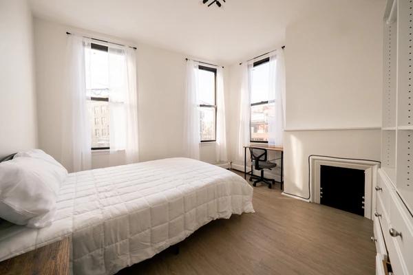 Preview 0 of #1807: Queen Bedroom A at June Homes