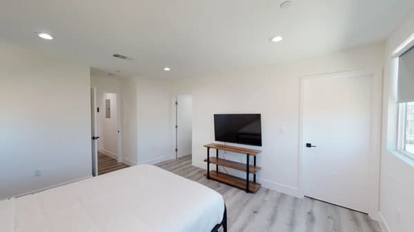 Preview 1 of #4050: Queen Bedroom C  w/ Private Bathroom at June Homes