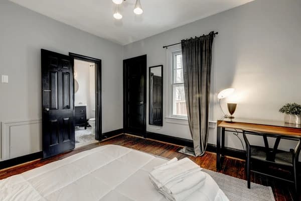 Preview 1 of #126: Queen Bedroom 2C w/Private Bathroom at June Homes