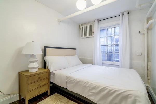 Preview 0 of #909: Full Bedroom D at June Homes