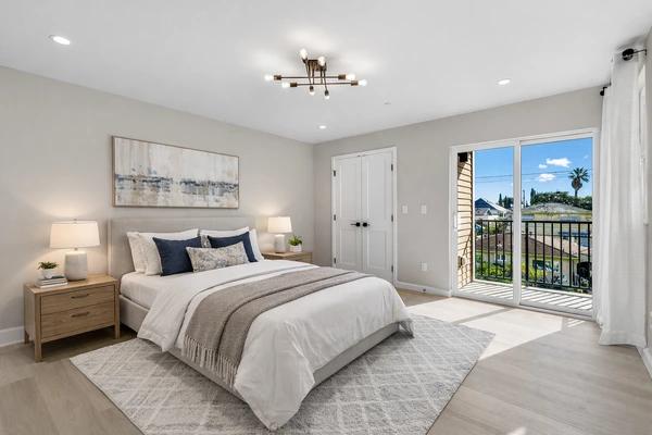 Preview 0 of #1828: Queen Bedroom D w/ Private Bathroom at June Homes