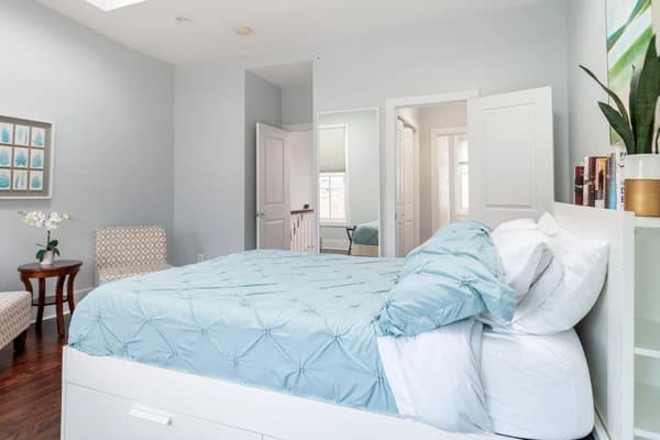 Preview 1 of #4932: Queen Bedroom E w/ Private Bathroom at June Homes