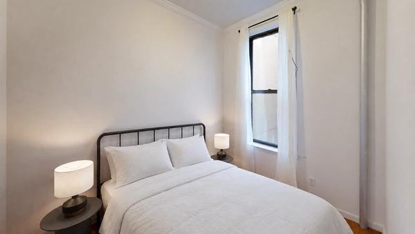 Preview 0 of #1794: Full Room C at June Homes