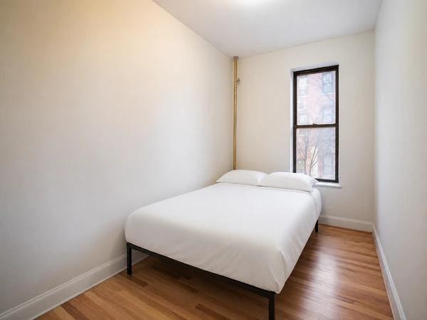 Preview 3 of #1653: Central Harlem at June Homes