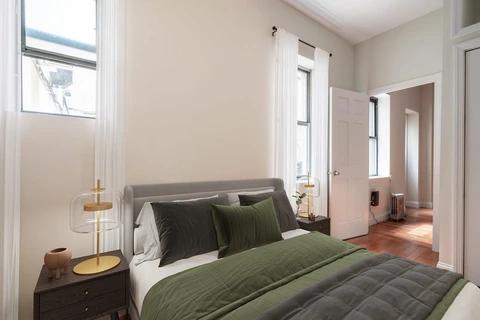 Preview 0 of #1144: East Village at June Homes