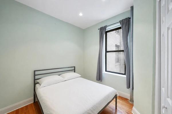Preview 4 of #746: East Harlem at June Homes