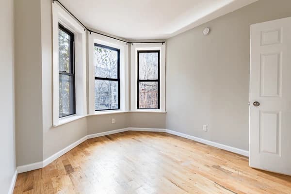 Preview 4 of #1571: Prospect Lefferts Gardens at June Homes