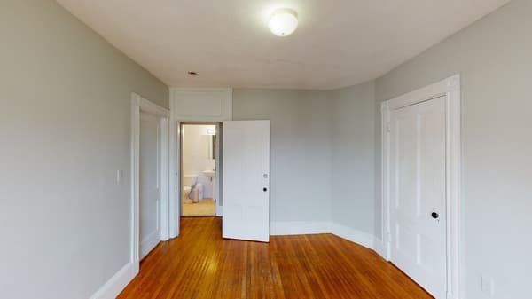 Photo of "#1390-D: Queen Bedroom D" home
