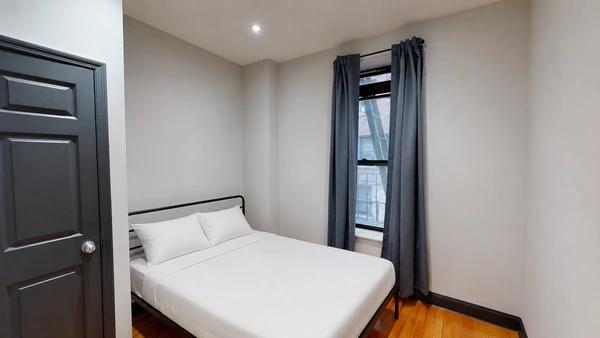 Preview 4 of #756: Upper West Side at June Homes