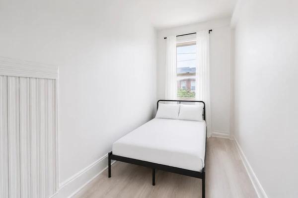 Preview 0 of #1266: Twin Bedroom D at June Homes