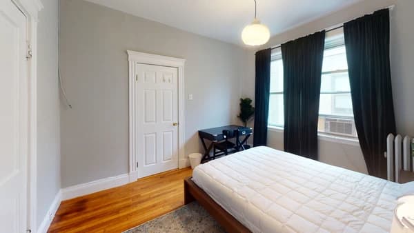 Preview 1 of #1293: Queen Bedroom 4A at June Homes